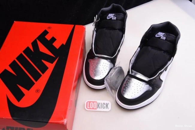 Bmlin Shoes CD0461-001 OG TOE JORDAN HIGH WMNS AIR 1 SILVER 0805